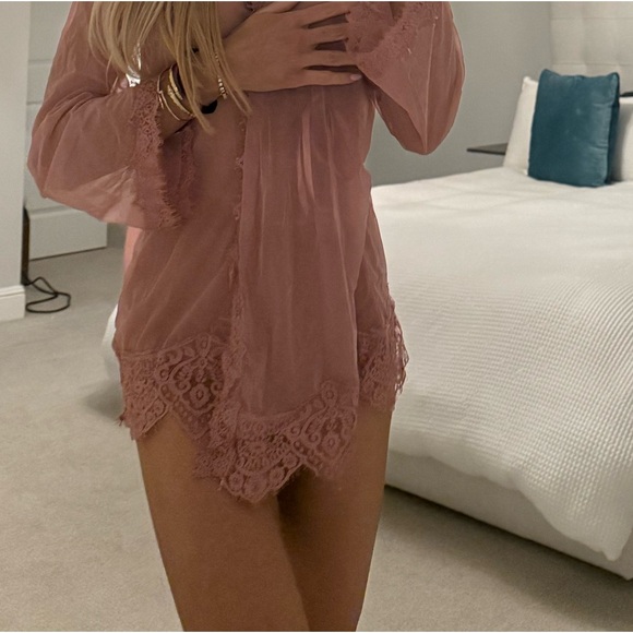 Lace lingerie robe 💗 - Picture 5 of 6